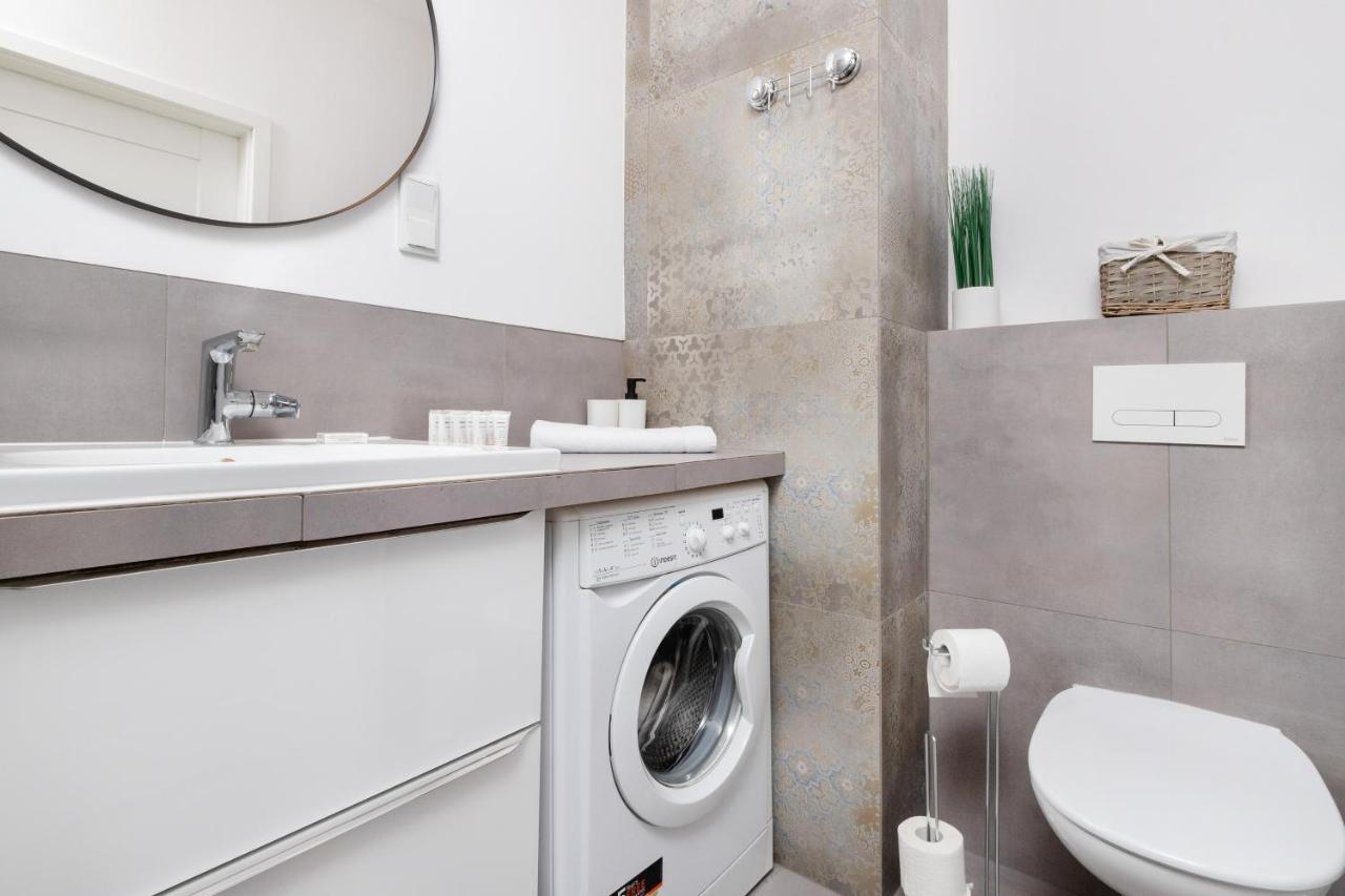 Deluxe Apartments Sucha Gdansk By Noclegi Renters Extérieur photo